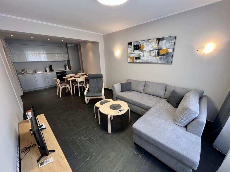 Excellent Location ! General Gurko Apartment โซเฟีย ภายนอก รูปภาพ